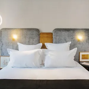 Handsome Otel