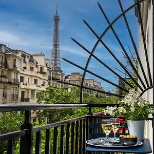 Le Cercle Tour Eiffel باريس