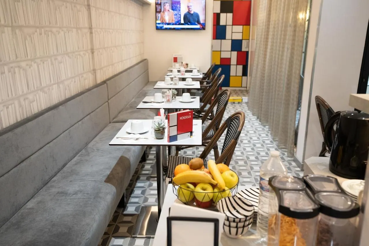***  Hotel Du Mont Dore Batignolles Paris Frankrike