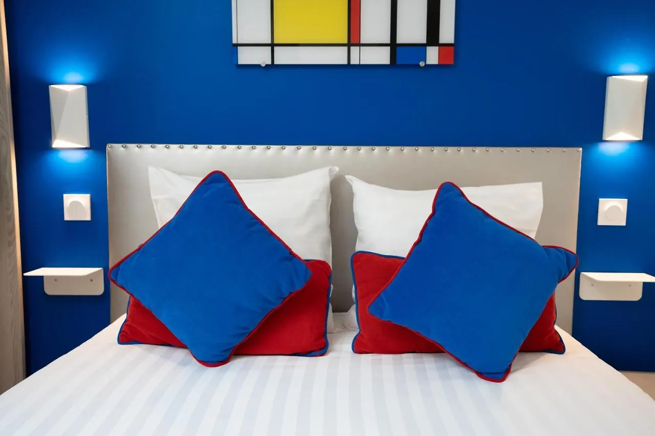 Hotel Du Mont Dore Batignolles Paris