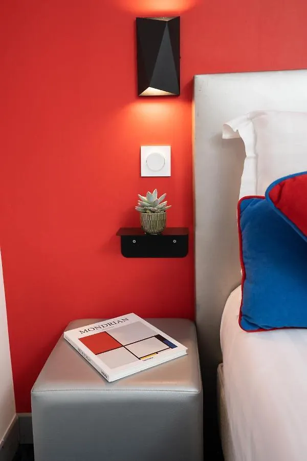 Hotel Du Mont Dore Batignolles Paris