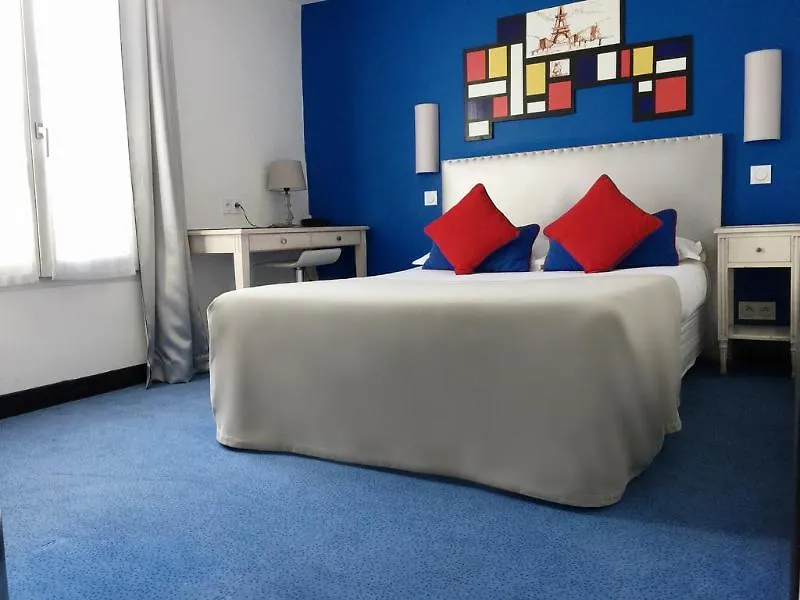Hotel Du Mont Dore Batignolles Paris